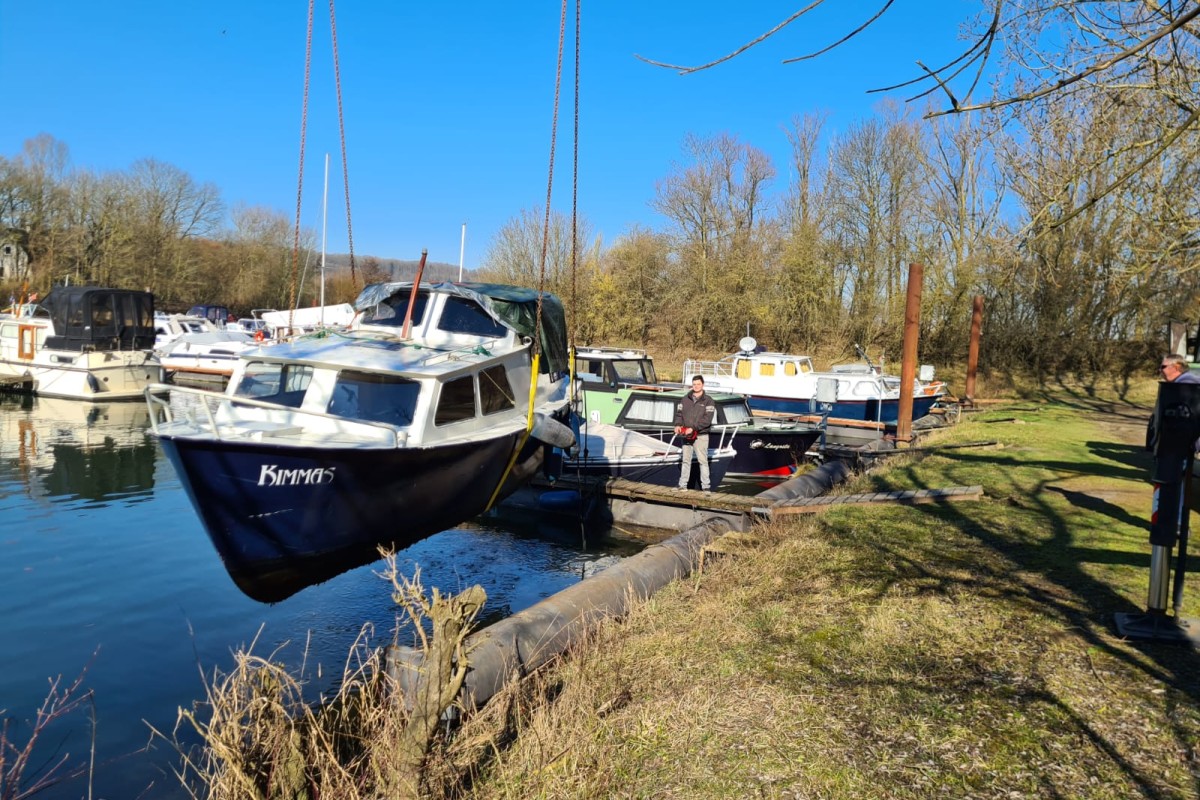 Boot Kruse Montagen